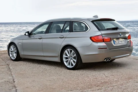 BMW Řada 5 550i Touring High Executive 2011 view 12