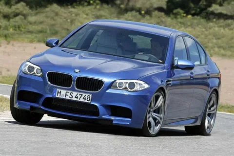 BMW Řada 5 M5 2011 view 7