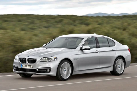 BMW Serie 5 535d 2013 view 6