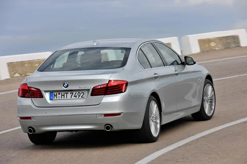 BMW Serie 5 535d 2013 view 9