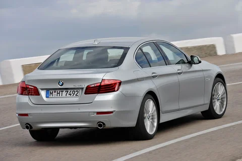 BMW Serie 5 535d 2013 view 10