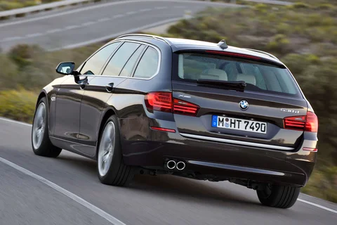 BMW Řada 5 535d Touring 2013 view 4