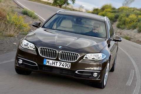 BMW Řada 5 535d Touring 2013 view 11