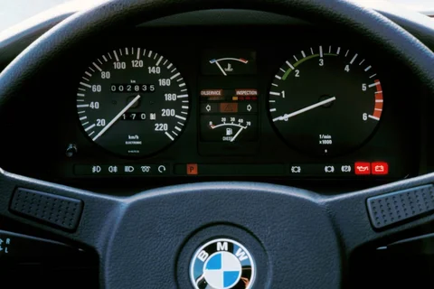 BMW Seria 5 520i 1981 view 3