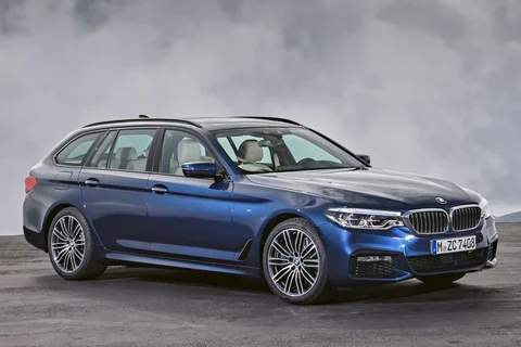 BMW Řada 5 525d Touring 2017 view 2