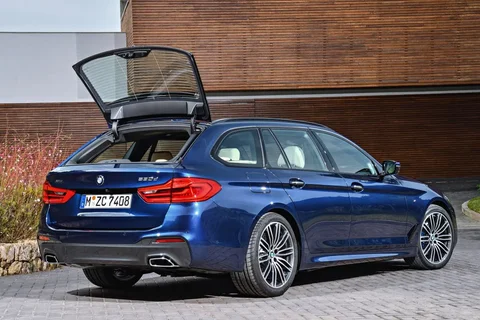 BMW Řada 5 525d Touring 2017 view 11