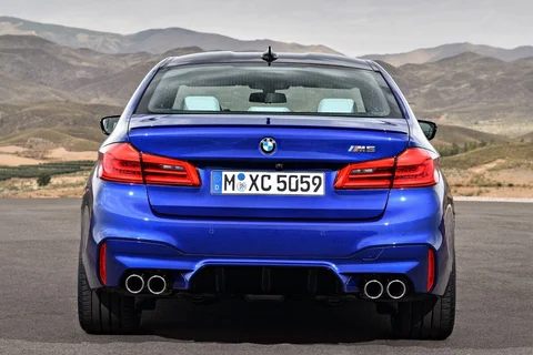 BMW 5er M5 2017 view 7