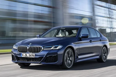 BMW Řada 5 520e 2021 view 4