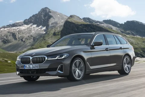 BMW 5er 520d Touring 2020 view 7