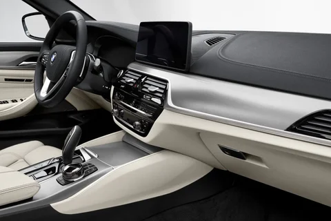 BMW 5er 520d Touring 2020 view 12