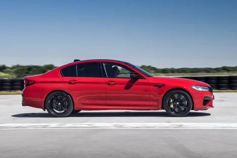 BMW 5er M5 CS 2021 view 10