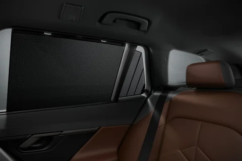 BMW 5-Series 520d Touring 2024 view 3