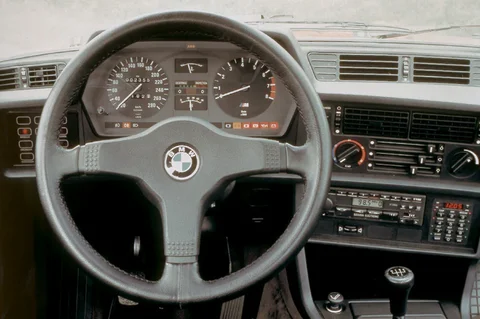 BMW 6-serie 635 CSi 1987 view 5