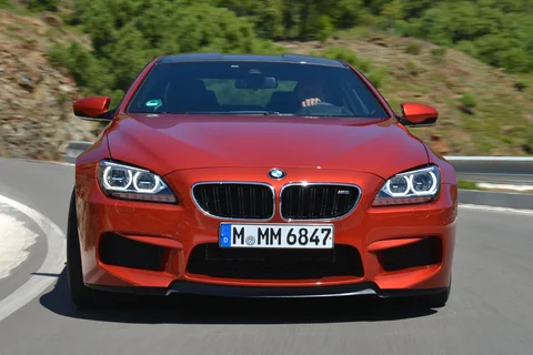 BMW 6er M6 Coupé 2012 view 3