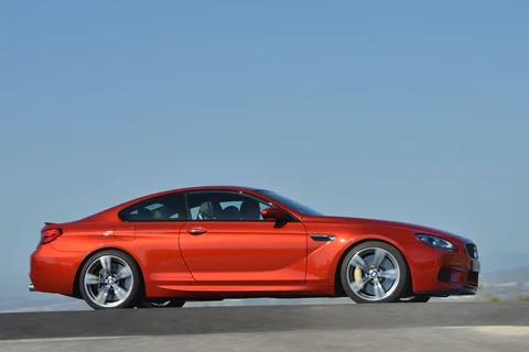 BMW 6er M6 Coupé 2012 view 10