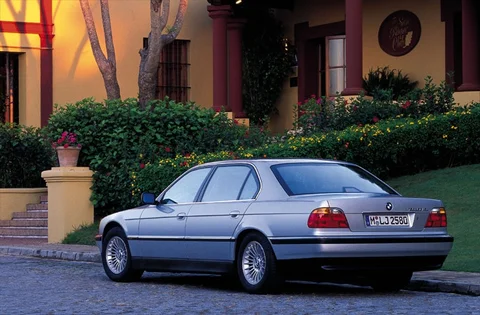 BMW 7-Series 740i Executive 1998 view 4
