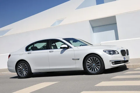 BMW 7-Series 750i High Executive 2012 view 12