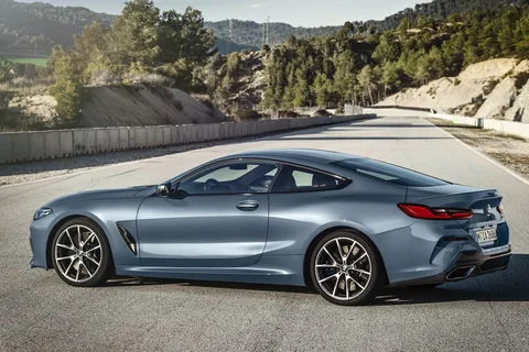 BMW 8-Series M8 Coupé 2019 view 3