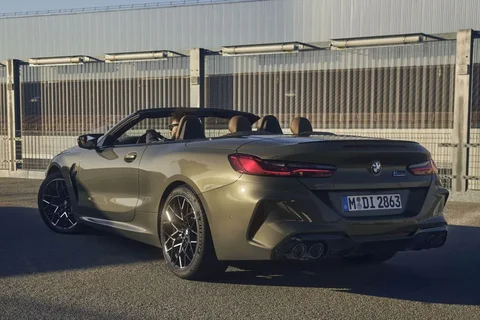 BMW 8er 840i Cabrio 2022 view 6
