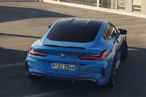 BMW Řada 8 M8 Coupé 2022 view 12