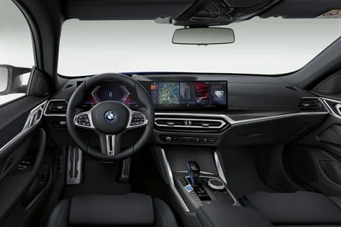 BMW i4 eDrive35 2022 view 3