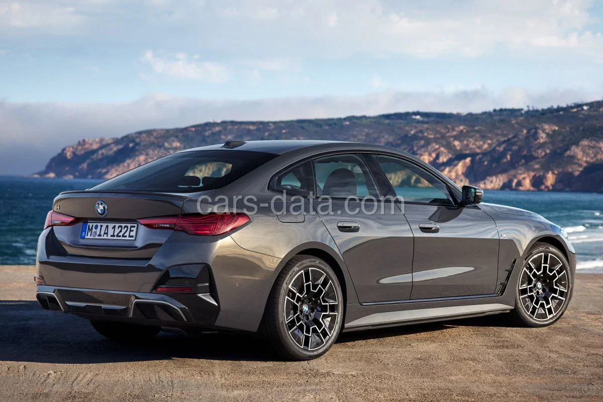 BMW i4 M60 M Sport Pro Edition 2026 hatchback front view