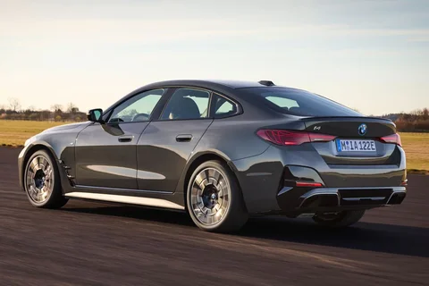 BMW i4 eDrive35 Pure Edition 2026 view 9