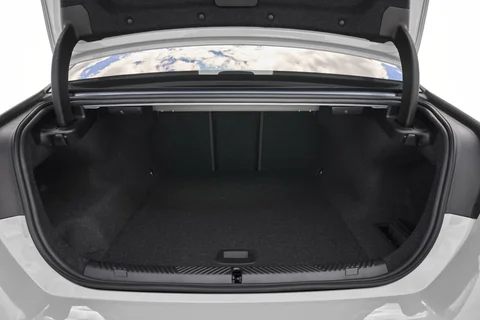BMW i5 xDrive40 2024 view 11