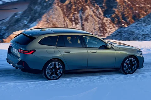 BMW i5 2023 front view