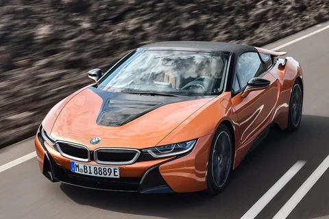 BMW i8 Roadster 2018 view 5