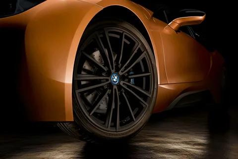 BMW i8 Roadster 2018 view 9