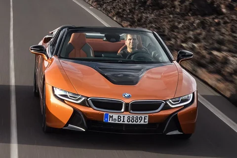 BMW i8 Roadster 2018 view 12