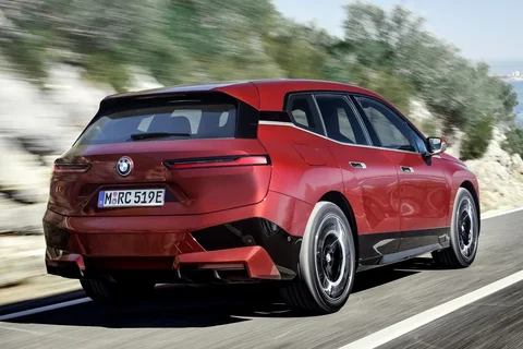 BMW iX xDrive40 Excellence 2022 view 10