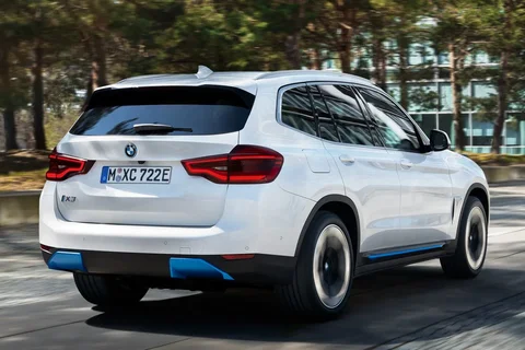 BMW iX3 Executive 2020 view 3