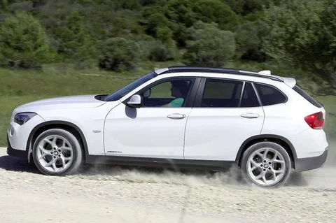 BMW X1 xDrive20i 2011 view 4