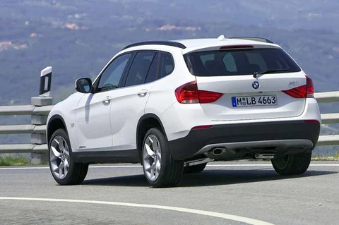 BMW X1 xDrive20i 2011 view 11