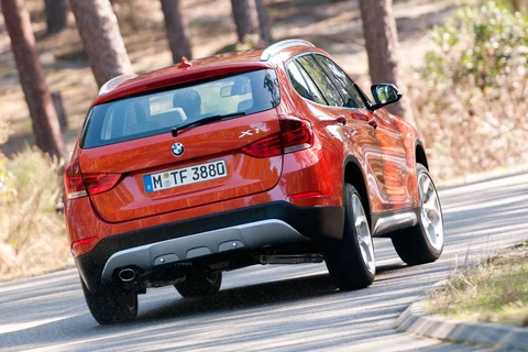 BMW X1 xDrive28i 2012 view 10