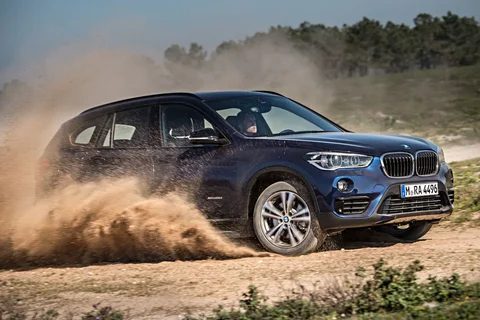BMW X1 xDrive18d 2015 view 11