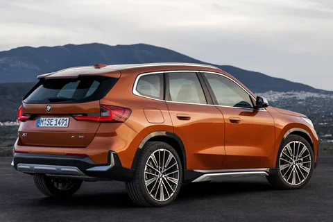 BMW X1 xDrive23i 2022 view 10