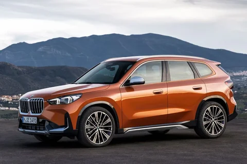 BMW X1 xDrive23i 2022 view 11