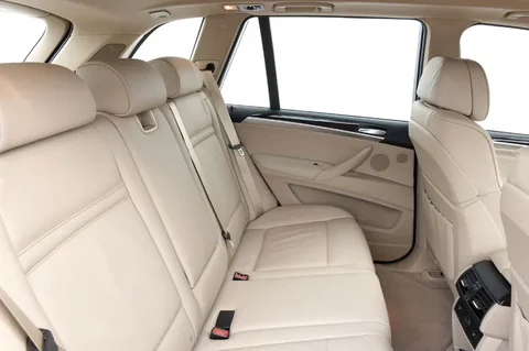 BMW X5 xDrive30d Executive 2010 view 5