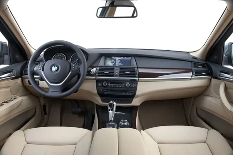 BMW X5 xDrive30d Executive 2010 view 6