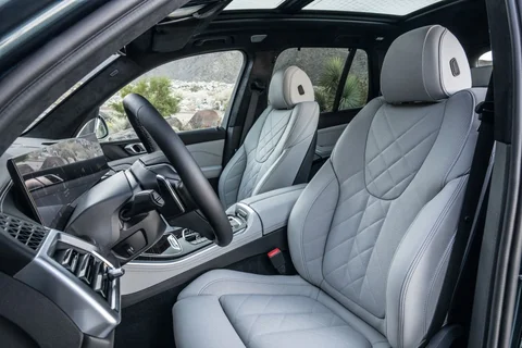 BMW X5 xDrive40d 2023 view 4
