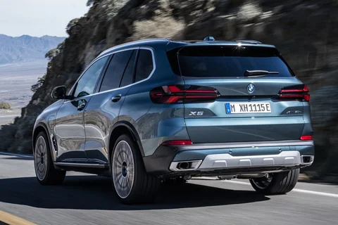 BMW X5 xDrive40d 2023 view 8