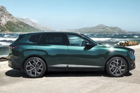 BMW X5 40d xDrive 2026 suv view 2