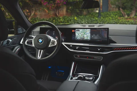 BMW X6 xDrive40i 2023 view 3
