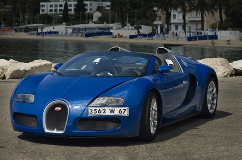 Bugatti Veyron Grand Sport 2009 view 11