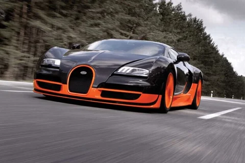 Bugatti Veyron Super Sport 2010 view 5