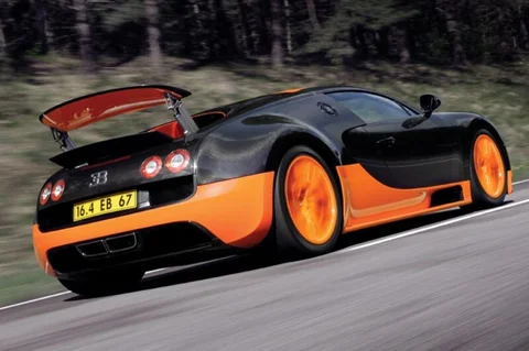 Bugatti Veyron Super Sport 2010 view 6