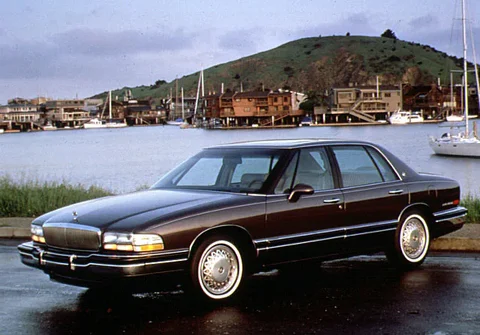 Buick Park Avenue Park Avenue 1995 view 2